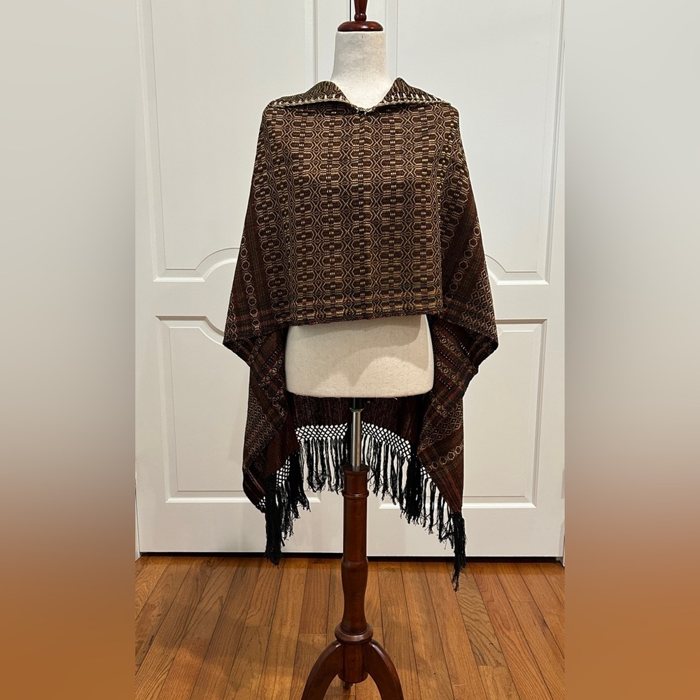 Traditional Mexican rebozo from Oaxaca. Mexican shawl. Rebozo Fringed vest.